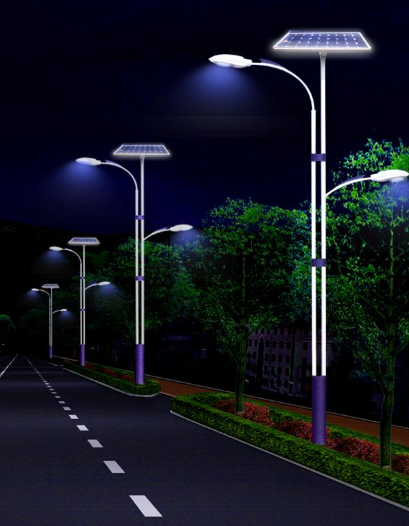 太阳能LED路灯的成本与传统路灯哪个高？